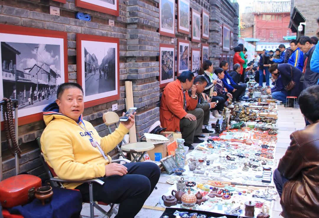 昆明老街跳蚤市场图片