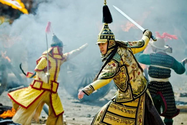 清皇太极盔甲图片