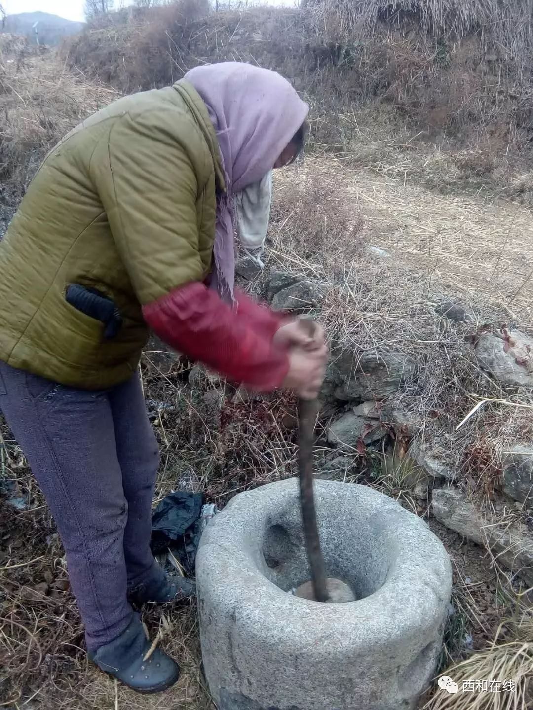 图片这种手工制成的传统石窝你见过吗