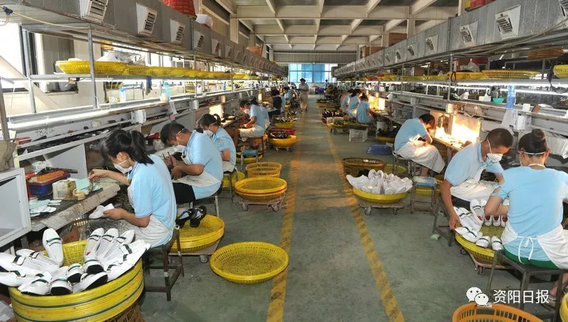 东莞鞋厂在四川,从鞋面加工到12条生产线