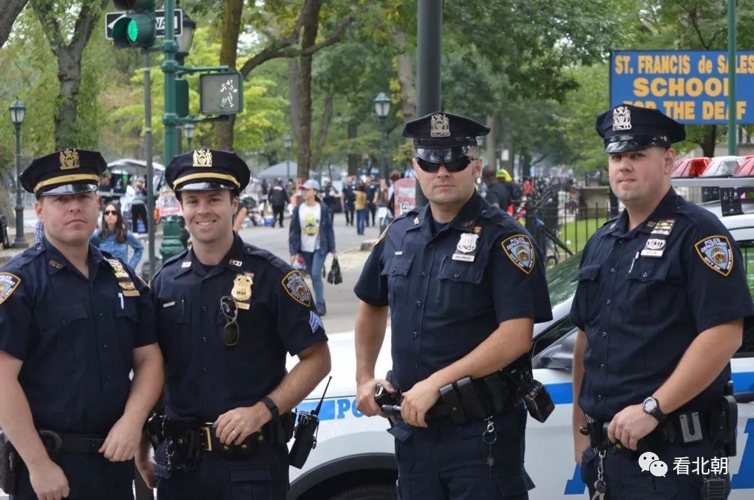 纽约警察局的警长们:正牌nypd sergeants执勤图集