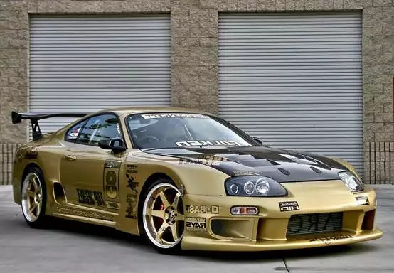 加速重改的supra 甚至把2jz 引擎做到2000hp ,