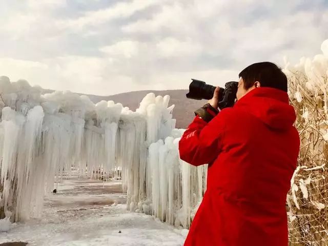 洛陽最近的冰雪世界,萬安山七彩大峽谷賞冰掛_冰雕