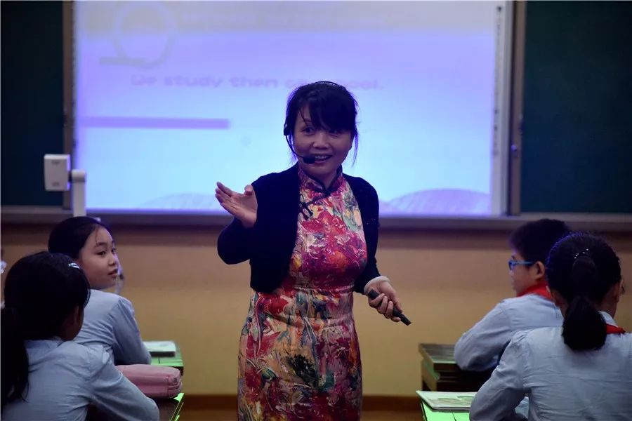 的再认识 展示师生之间的默契 叶宝妮老师 / 刘海涛老师 / 伍娜老师