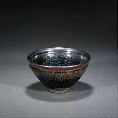 来源 香港喜闻过斋主人邓国桢法官旧藏,出版《chinese ceramics