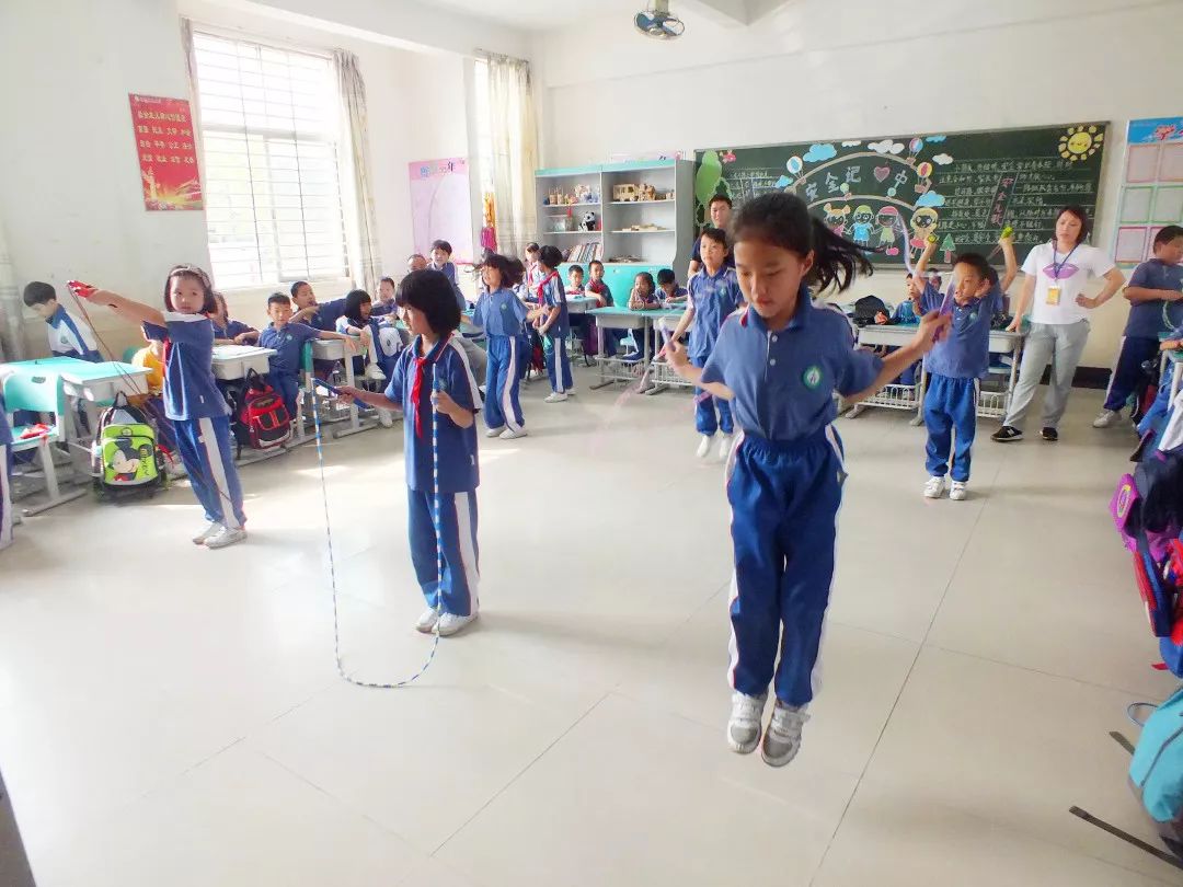 东莞长安中天小学图片