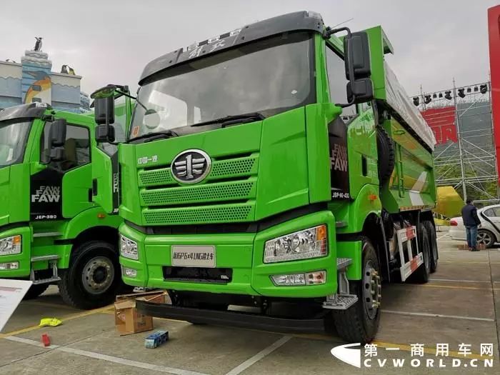 6米肉鉤冷藏車新j6p 8×4 山區款運油車虎v 4×4 藍牌自卸車龍v 6×2