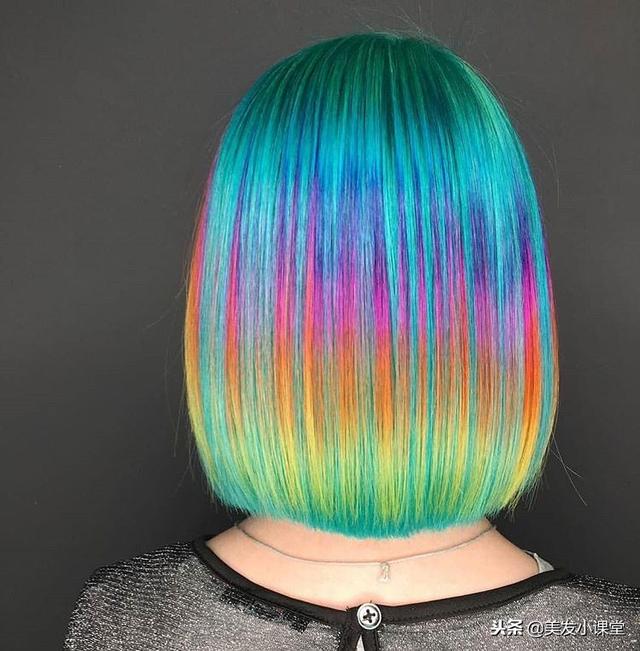彩虹一样的发色这样的染发最耀眼