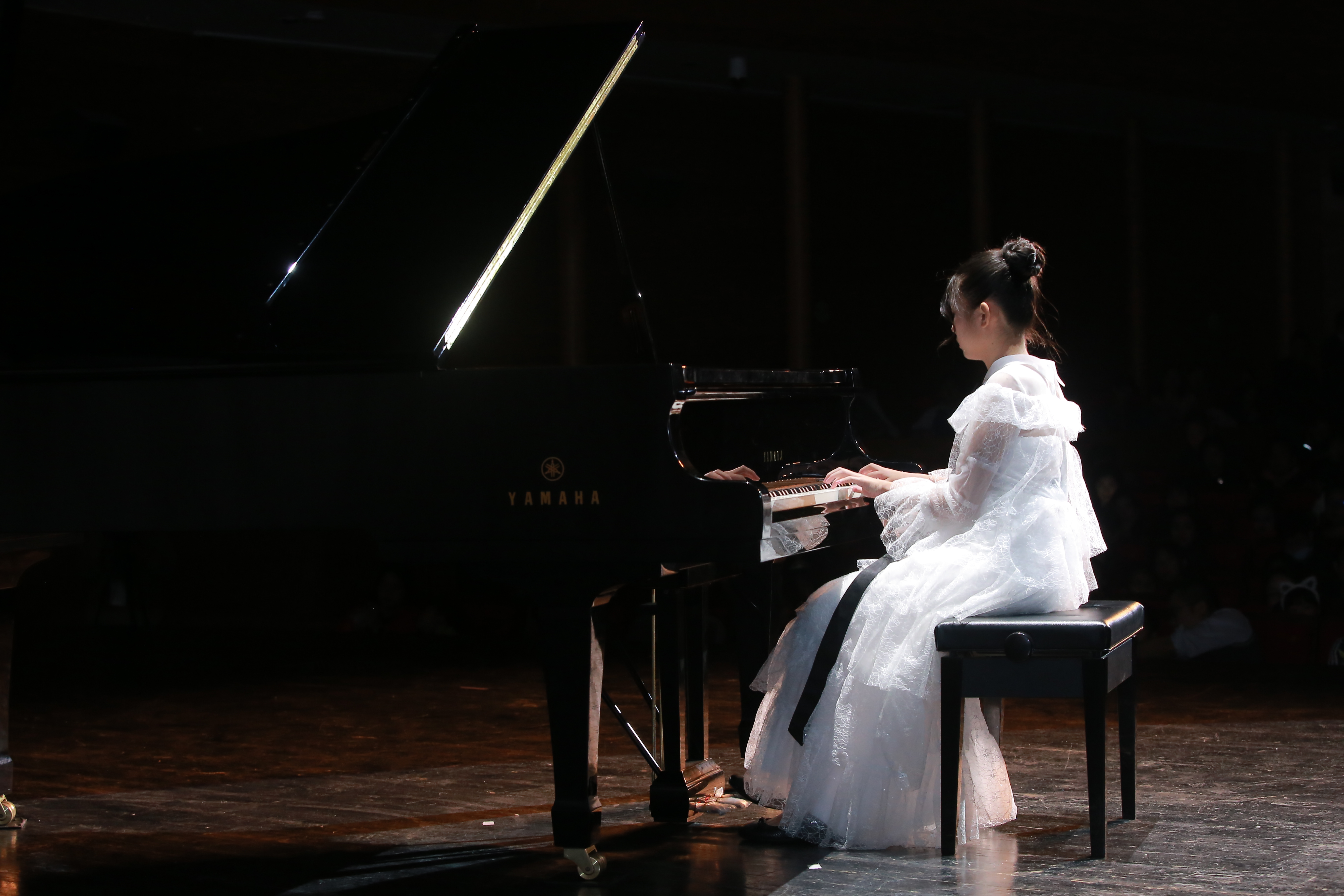 持之以恒,扶摇而上,深圳11岁女孩举办钢琴独奏音乐会
