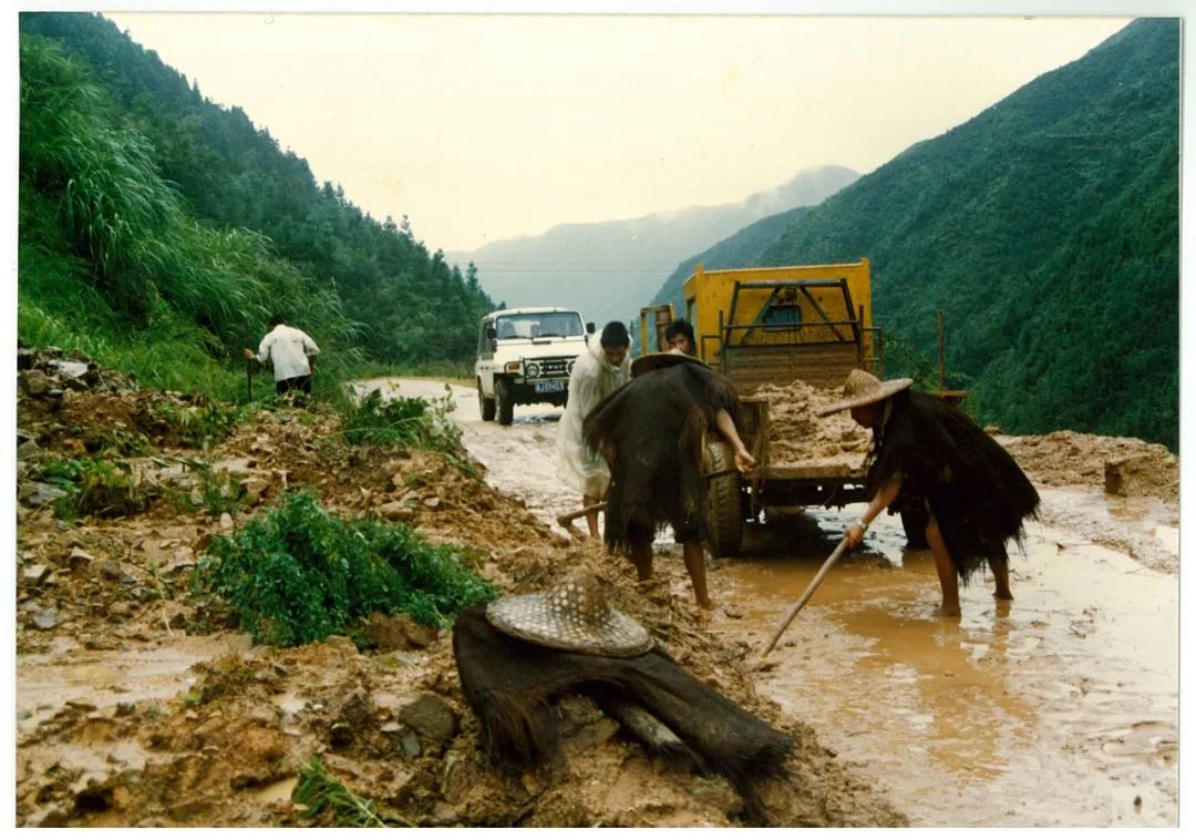 献礼改革开放40年玉带美如画山乡变通途台州公路的四十年