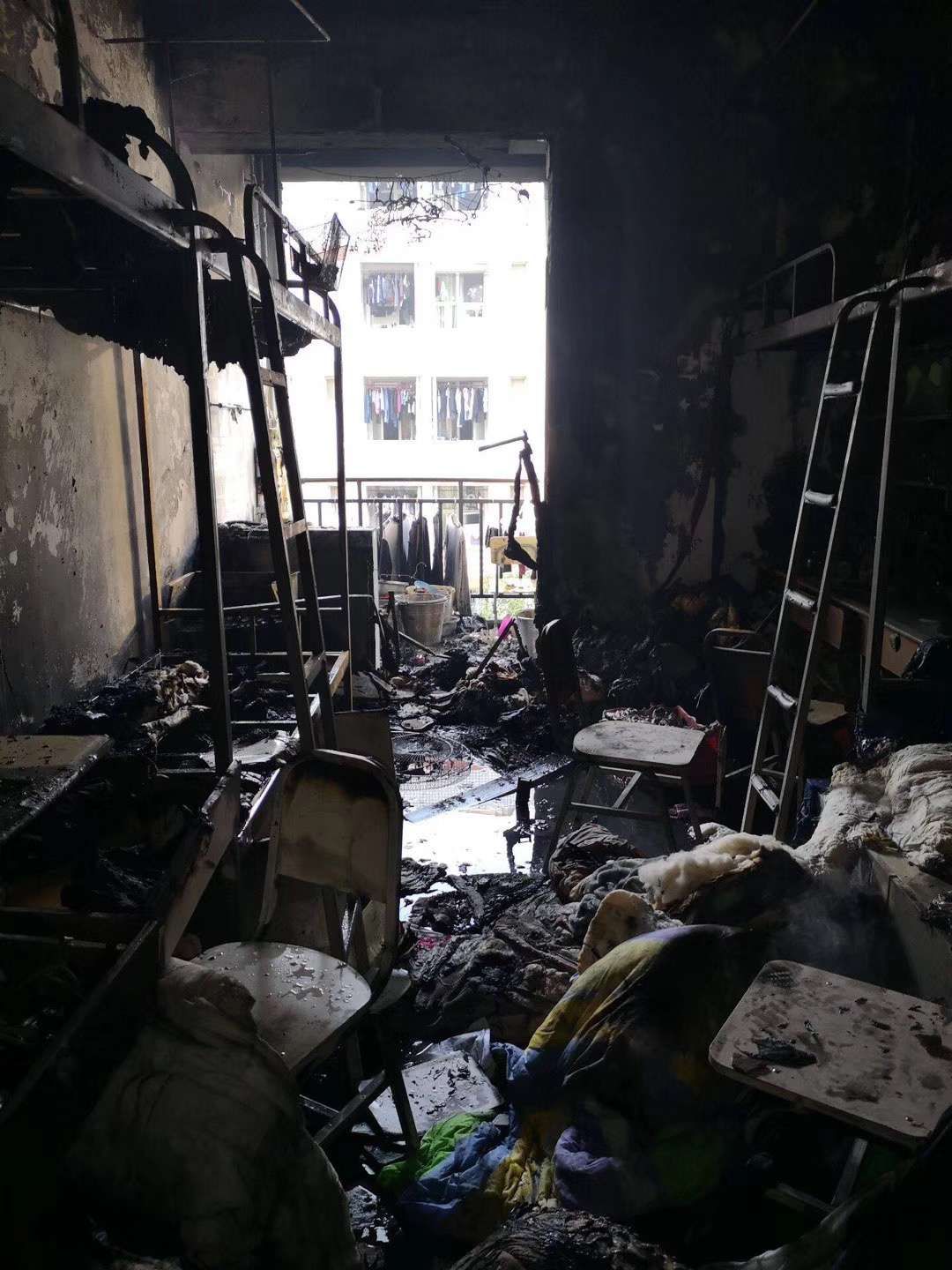 长春理工大学宿舍爆炸图片