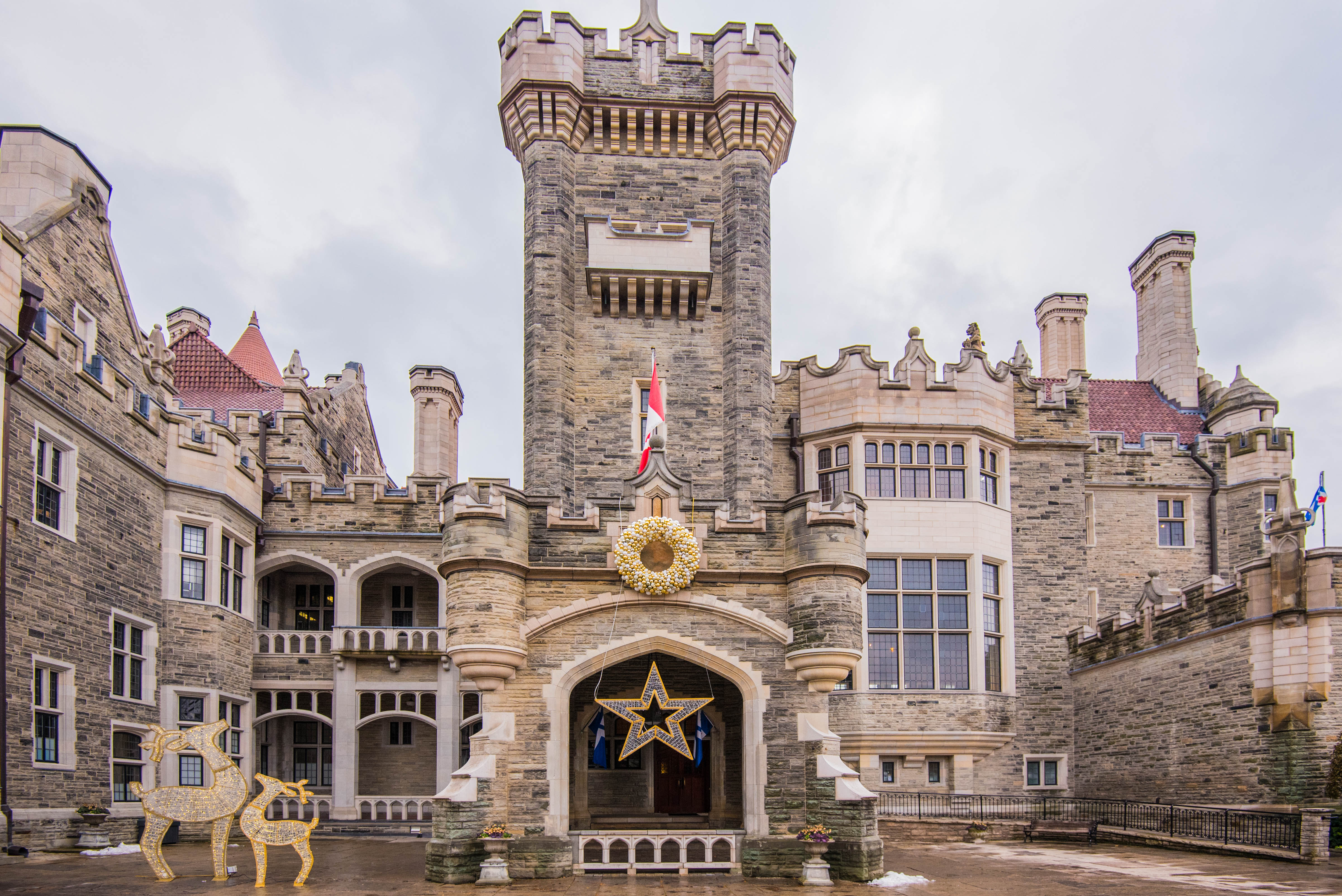 1/9卡萨罗马城堡(casa loma)是位于加拿大安大略省多伦多的一处名胜