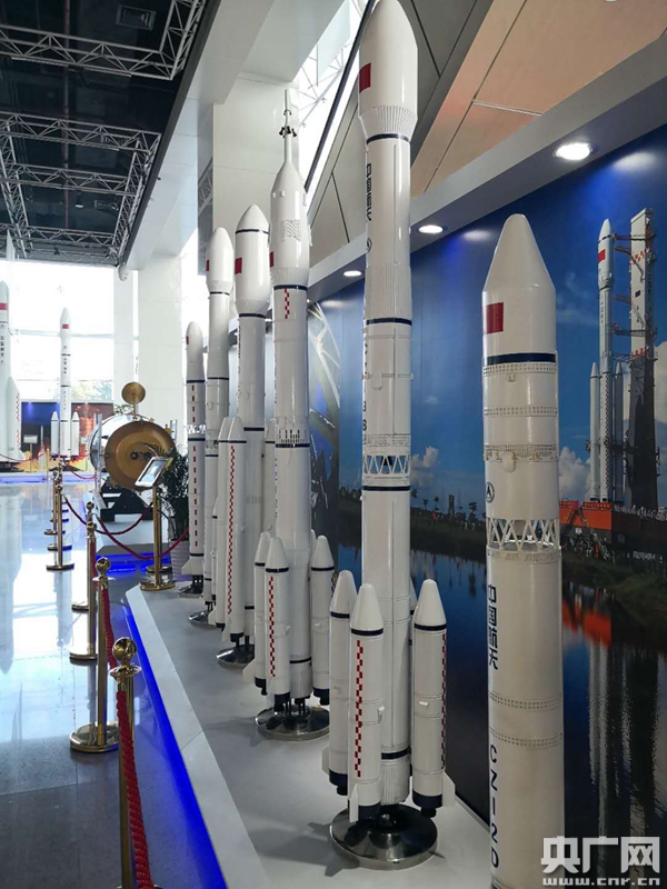 20日消息(记者李强)中国航天产业科普展在深圳市工业展览馆隆重开幕