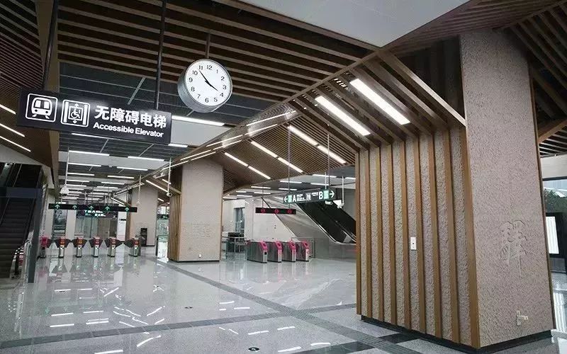 新都钟楼地铁站图片