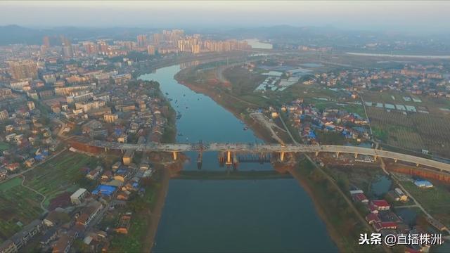 株洲渌水二桥主体顺利合拢预计今年春节前完工