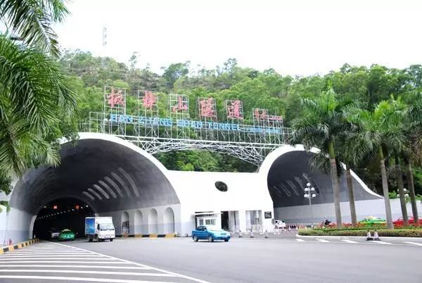 拱北口岸隧道图片