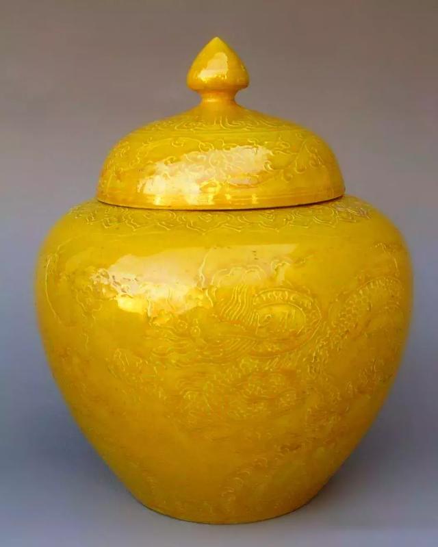 明代黄釉瓷器特征图片