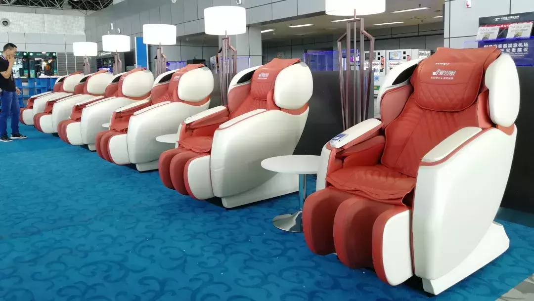 黄花机场又有新变化!爱舒服共享按摩椅为旅客打造全新候机体验