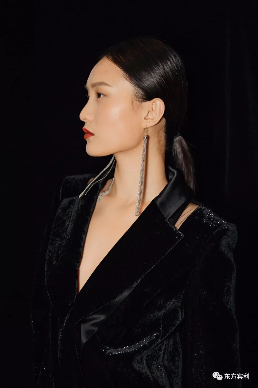 恭喜超模刘春杰加冕时代偶像,收获2018搜狐时尚盛典年度超级女模特奖