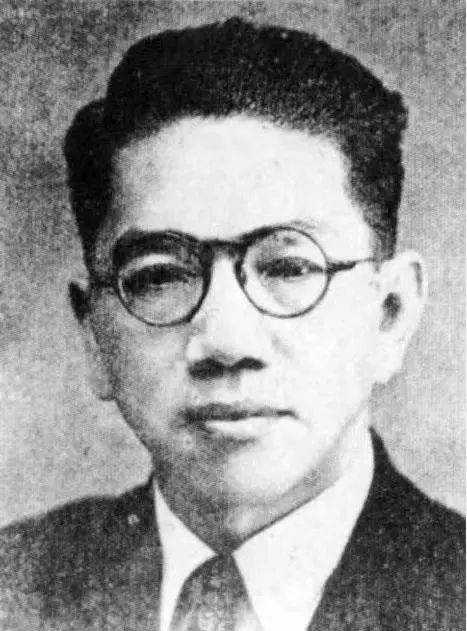 1946年3月,李运华呈请辞职被批准,陈剑脩任校长