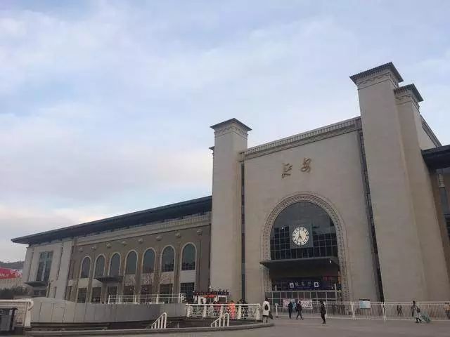 榆林高铁站图片