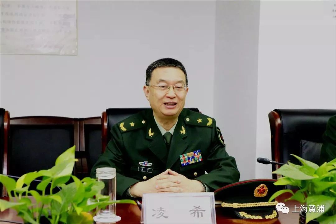 市委常委上海警备区政委凌希赴豫园街道调研国防教育和武装工作