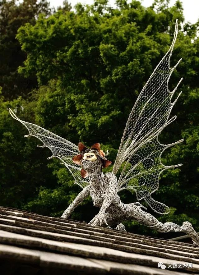 充满生命力的钢丝精灵英国雕塑家robinwight的作品赏析