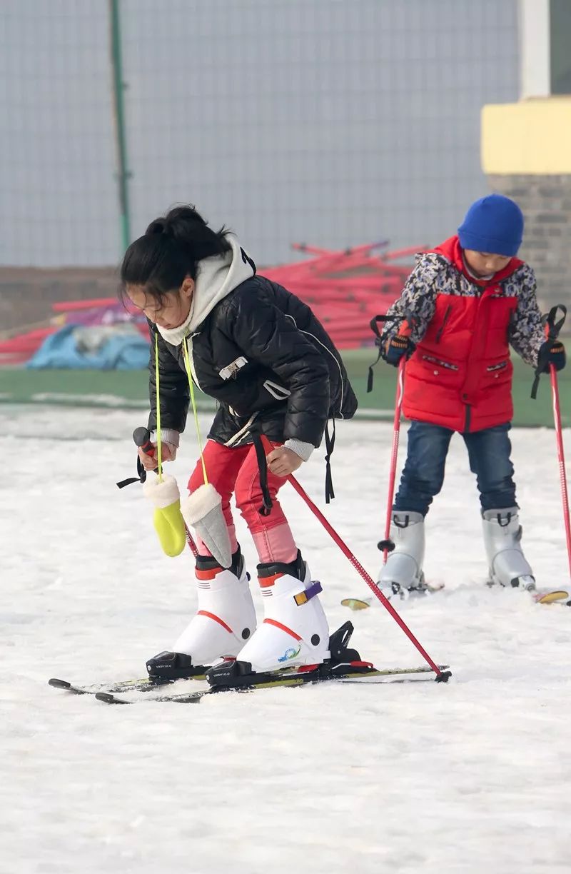 孝义曹溪河滑雪场图片