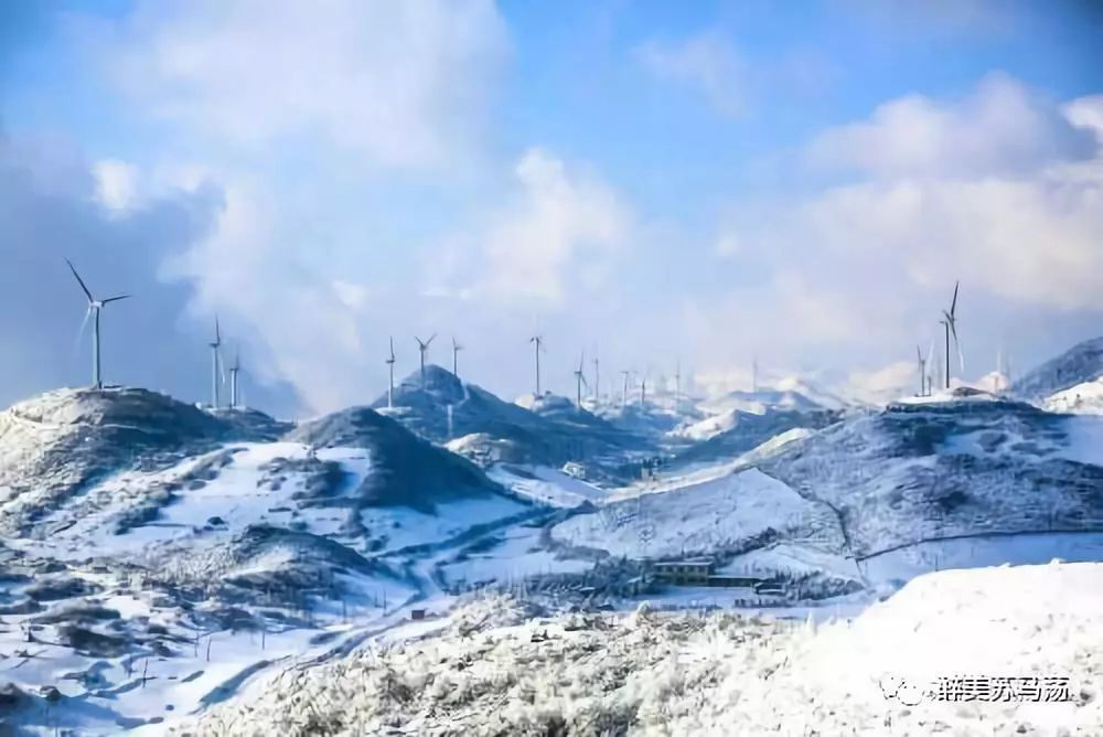 齐岳山雪景2022图片