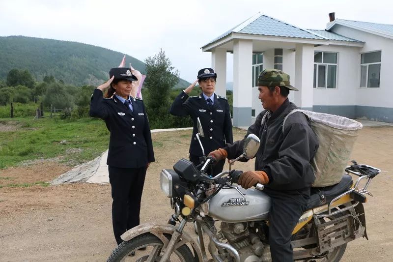 全国森林管护服装图片