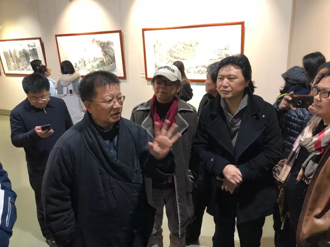 庆祝改革开放40周年南充桂林美术作品交流展隆重开幕