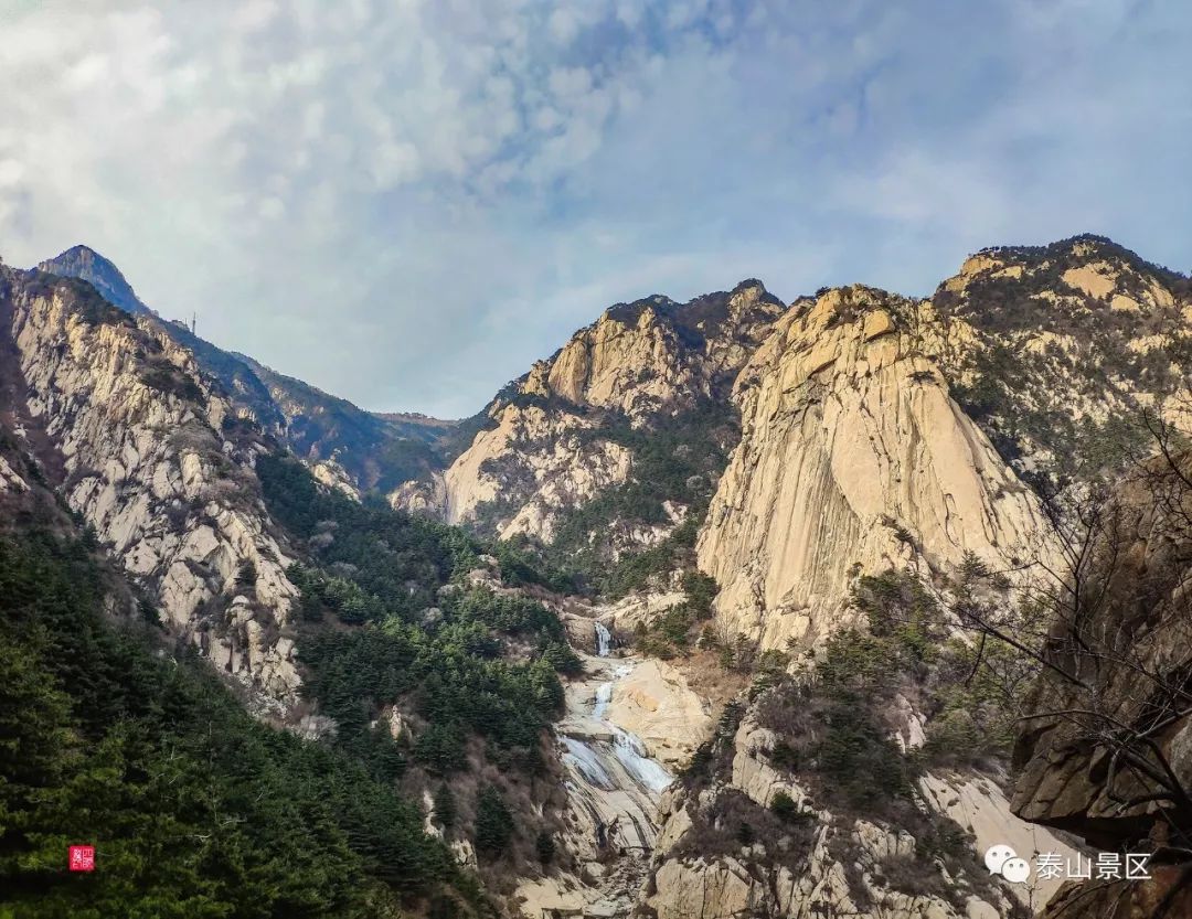 冬日夜登泰山_山頂