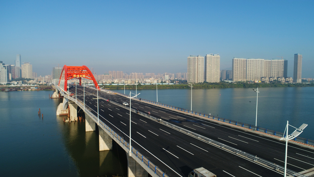 航拍惠州隆生大桥 一道横跨东江的彩虹桥,正在静待通车