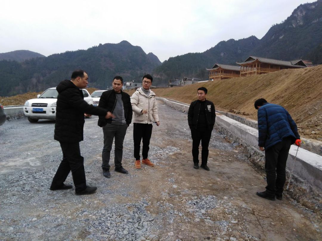 铜仁市交通建设工程质量监督站对印江县在建交通建设项目开展质量安全