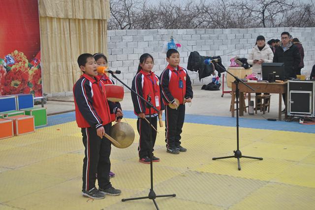 地方镇南金池学校举行迎元旦贺新年暨庆祝改革开放40周年文艺汇演