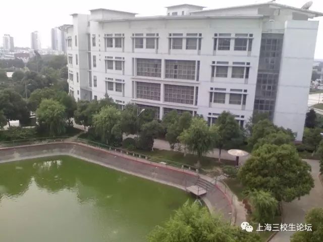 上海商学院奉贤图片