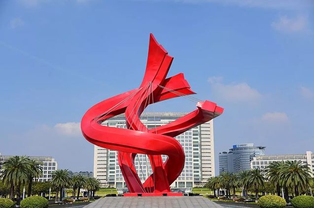 东莞中心广场雕塑图片