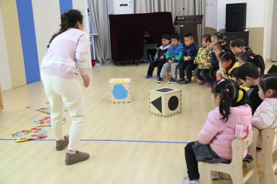 石碶街道中心幼儿园数学领域教学评比活动