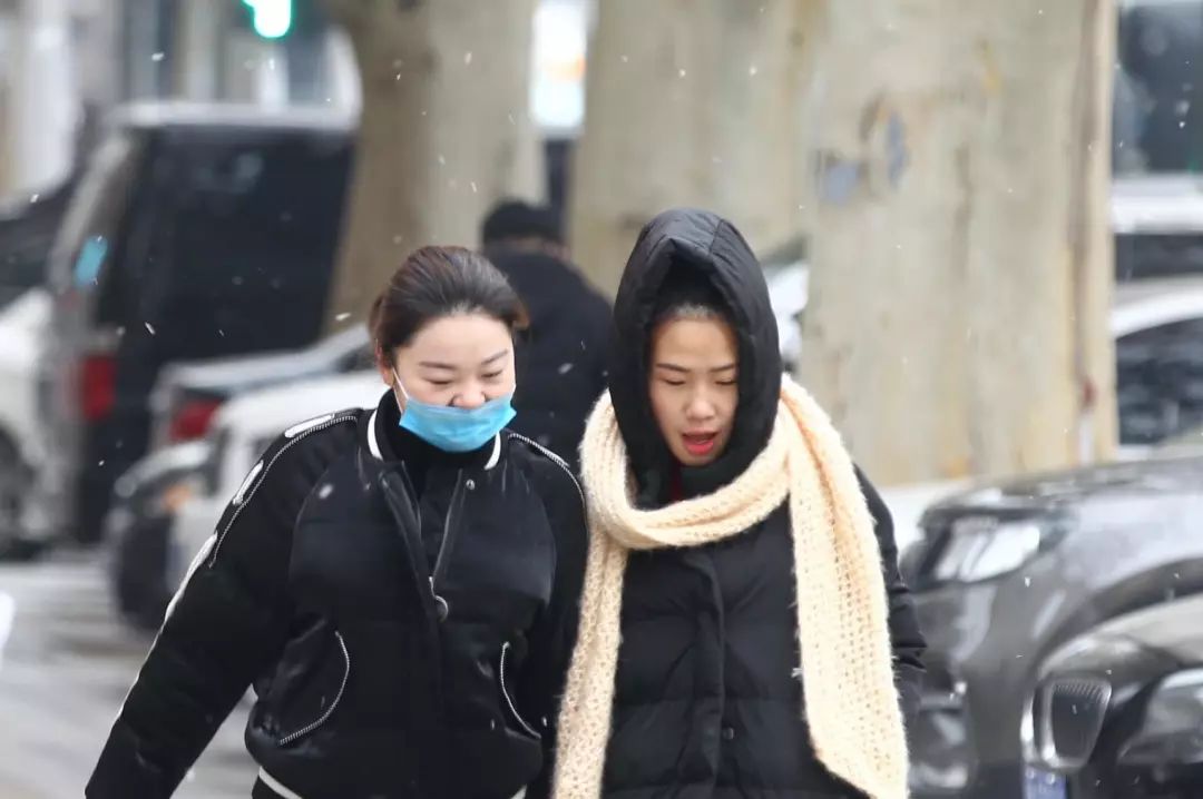 冷冷冷!鄭州下雪冷到心痛!你以為這就完了?接下來凍到你懷疑人生.