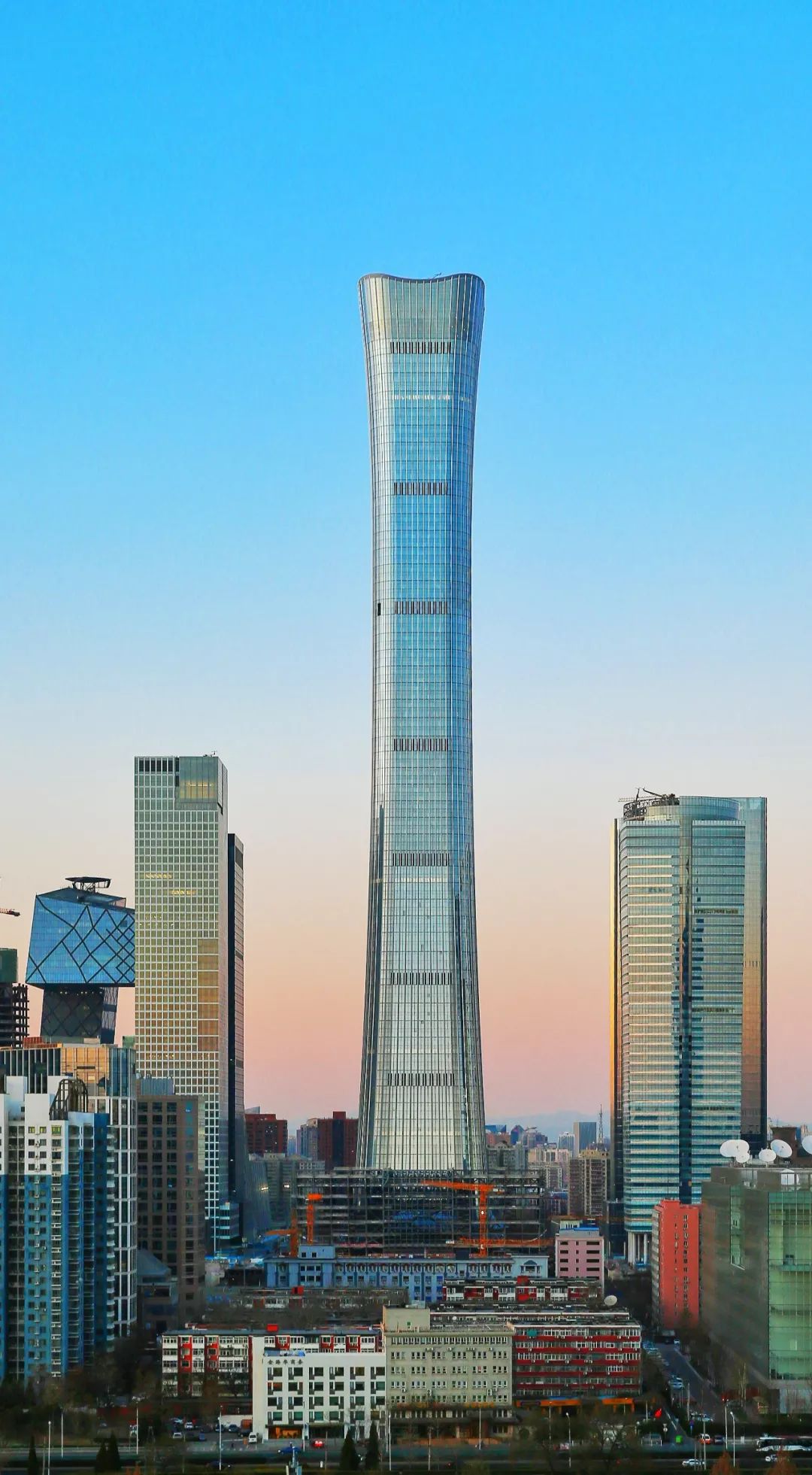 鏖战64个月,北京第一高楼中国尊如期移交
