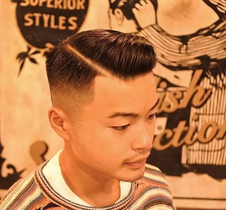 中国男生剪复古油头发型原来可以这么帅