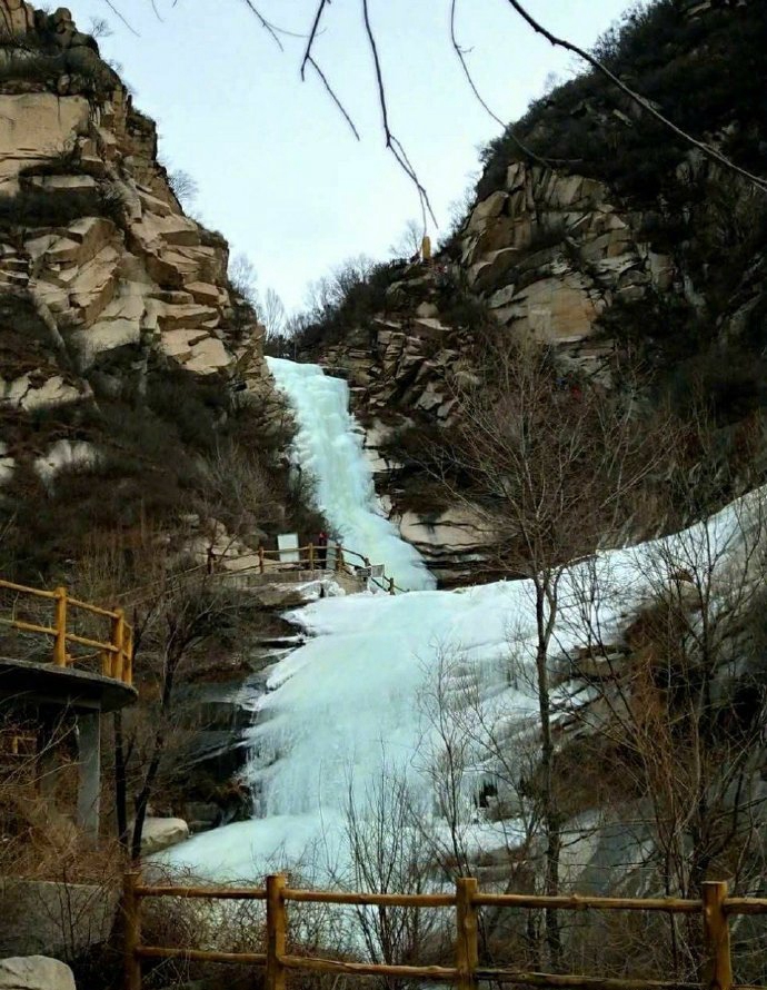 白石山十瀑峡风景区图片