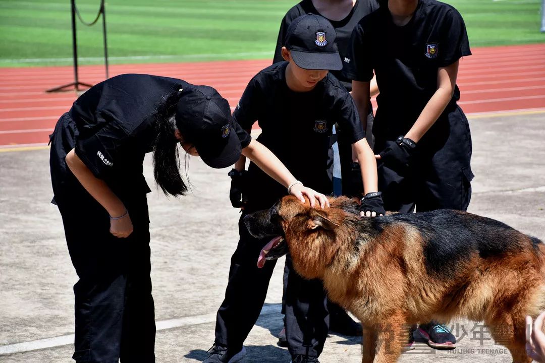 廣東少年警訓珠海基地,東莞基地開營時間:1月20日,1月27日★ 熱血特警