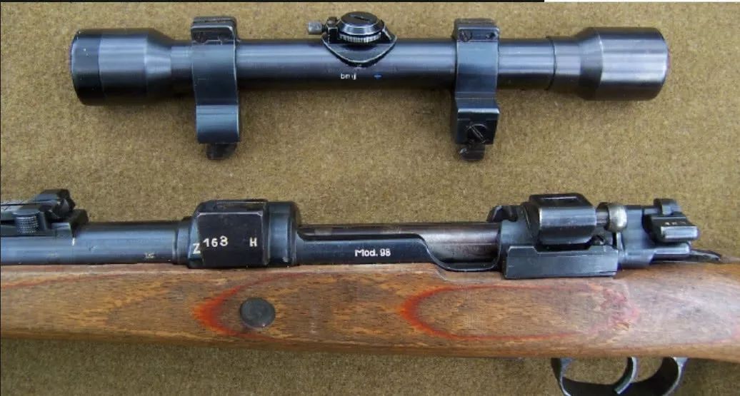 二战光学瞄具图片