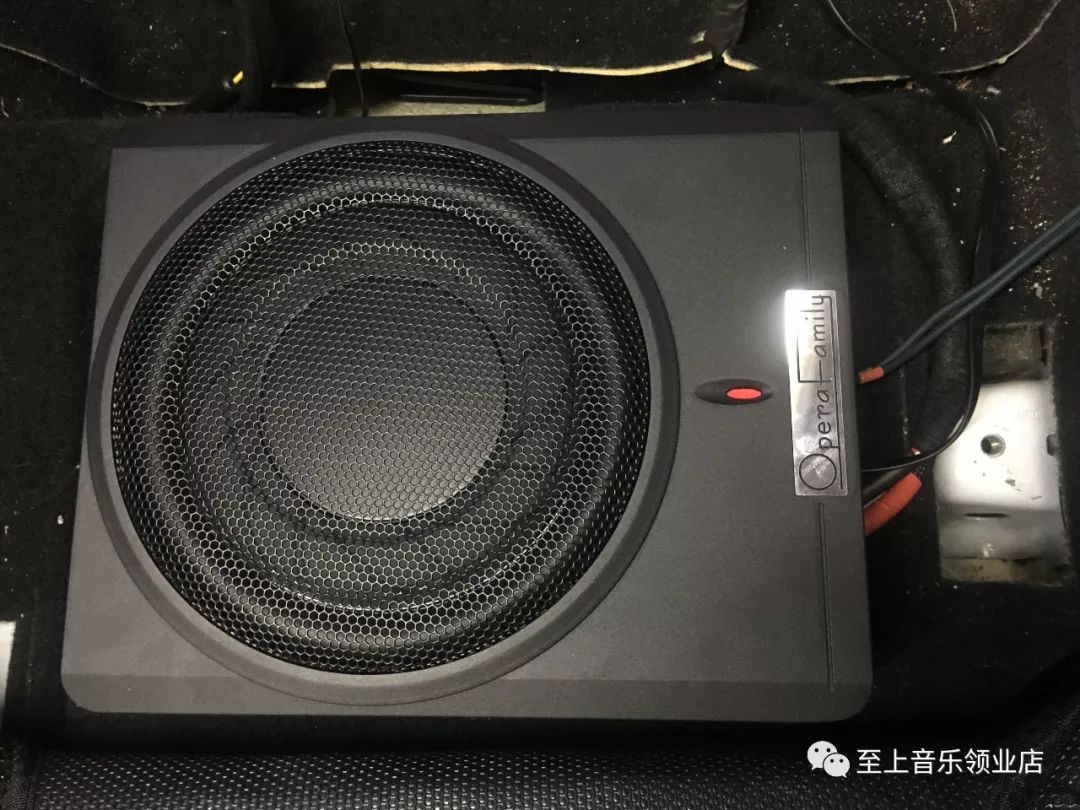 低 音:歌劇世家u3低音炮處理器:歌劇世家 dsp-i8福特翼虎音響改裝配置