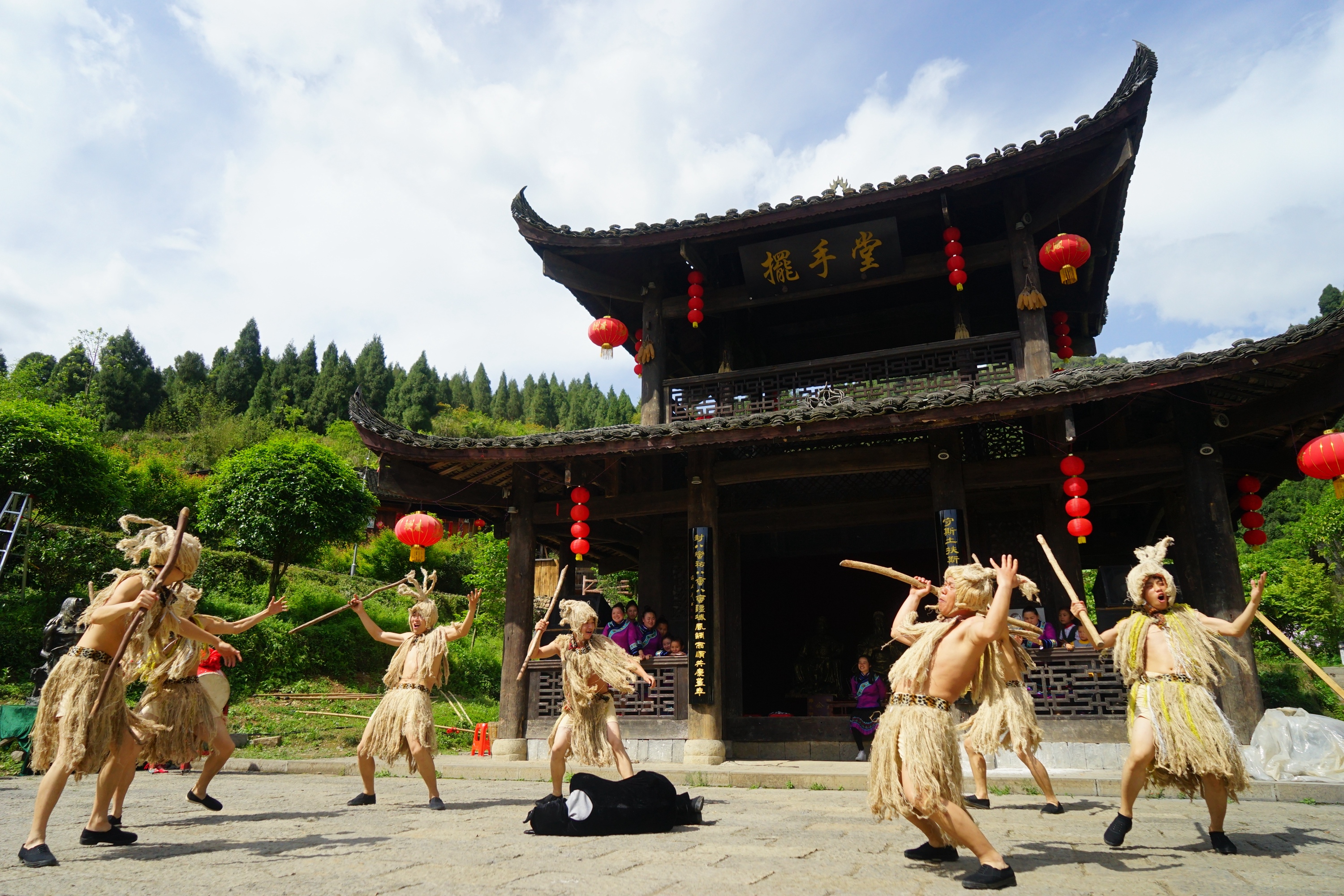 原创神秘的大湘西 古老而原始的土家族茅古斯 中国戏剧的"活化石"