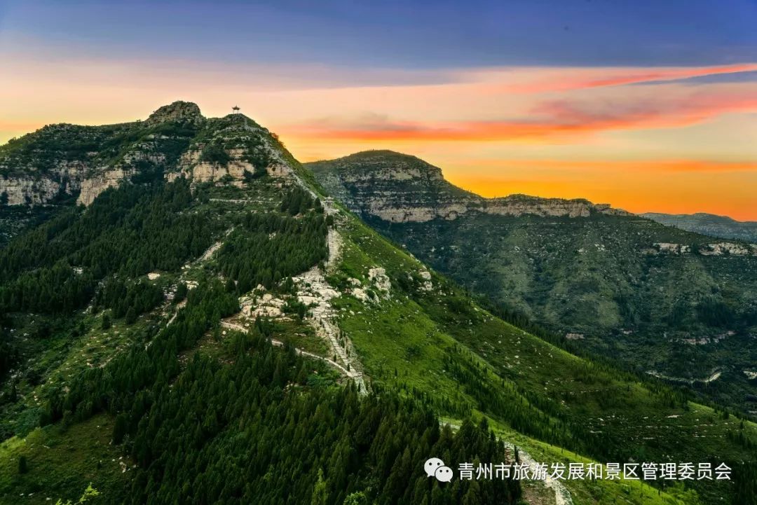 青州九龍峪景區位於國家歷史文化名城青州市南部,珍珠山以東,海岱南路