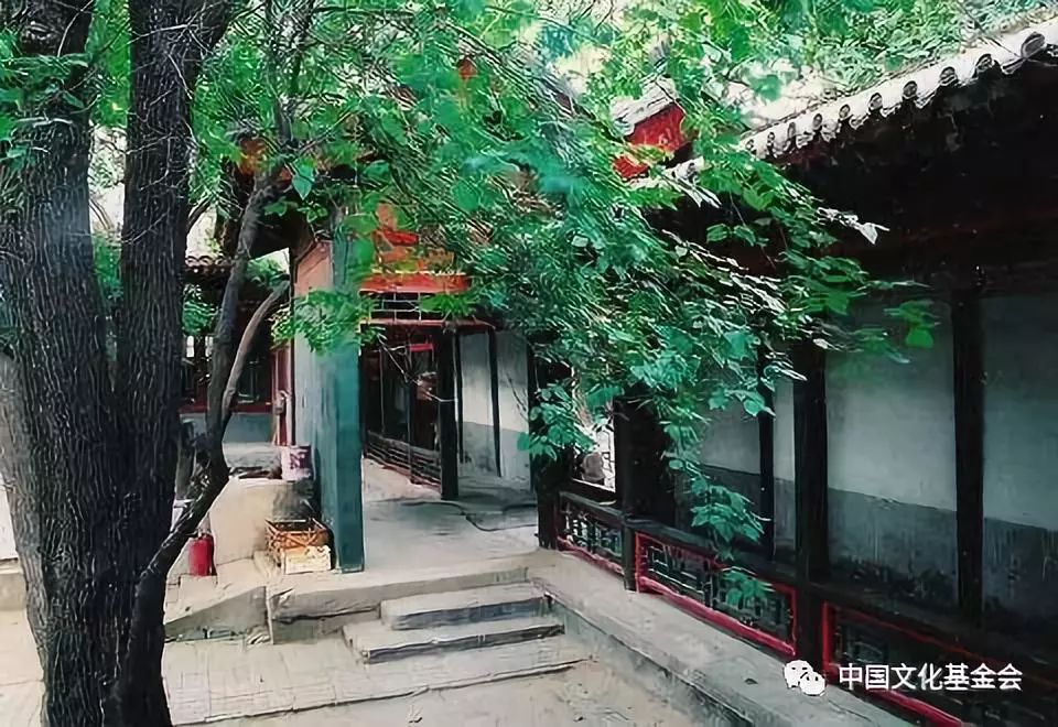 孟端胡同45号果郡王府2005年6月16日,西城区赵登禹路北端东侧的八道湾