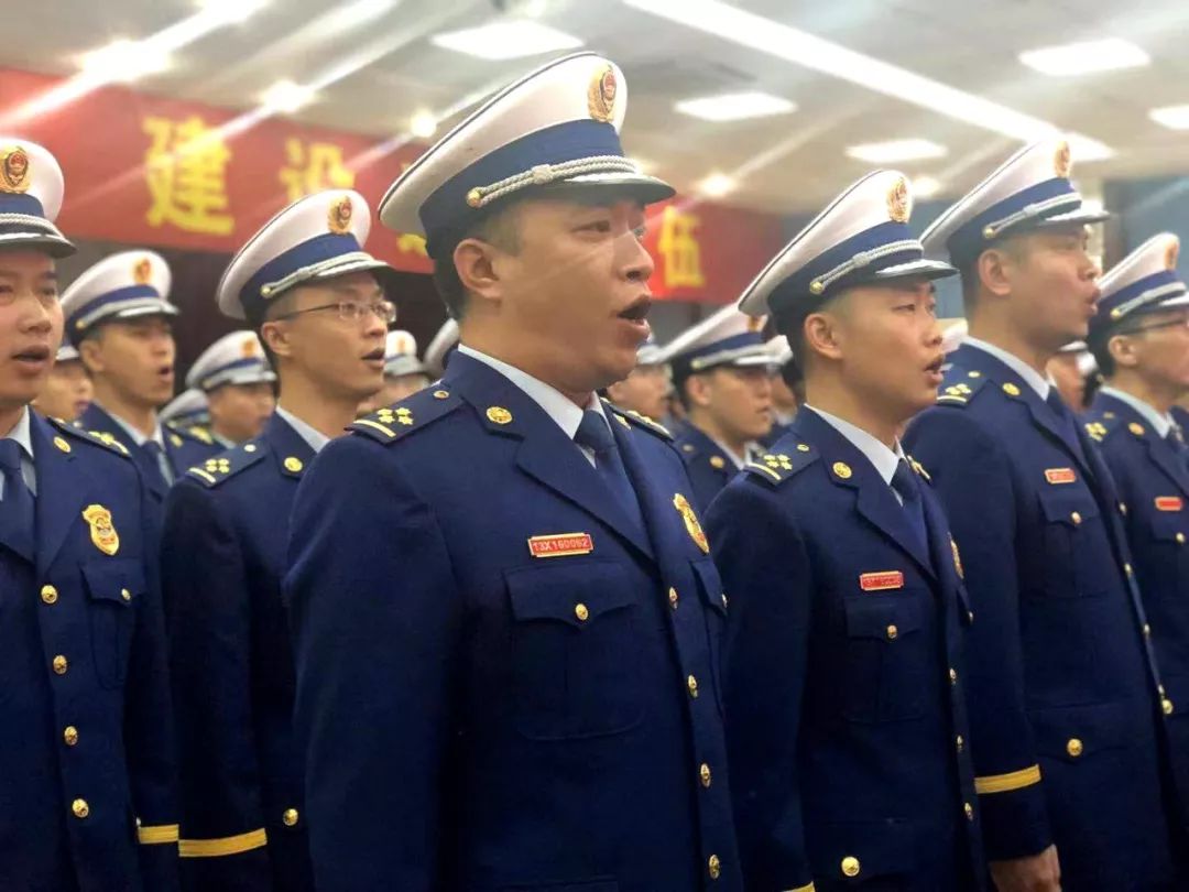 今日,漳州消防救援支队换装,快来看新式制服