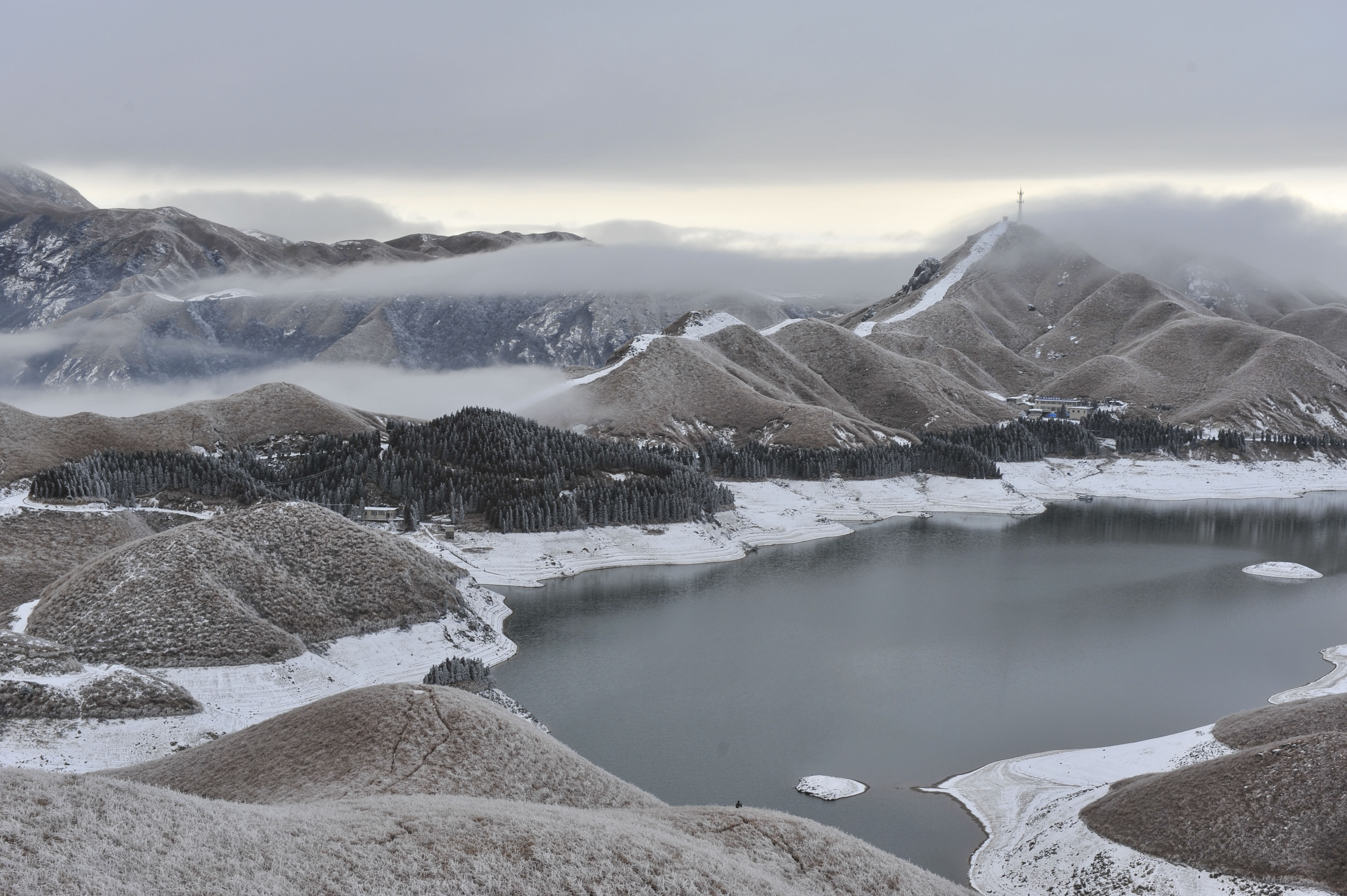 桂林全州天湖滑雪场图片